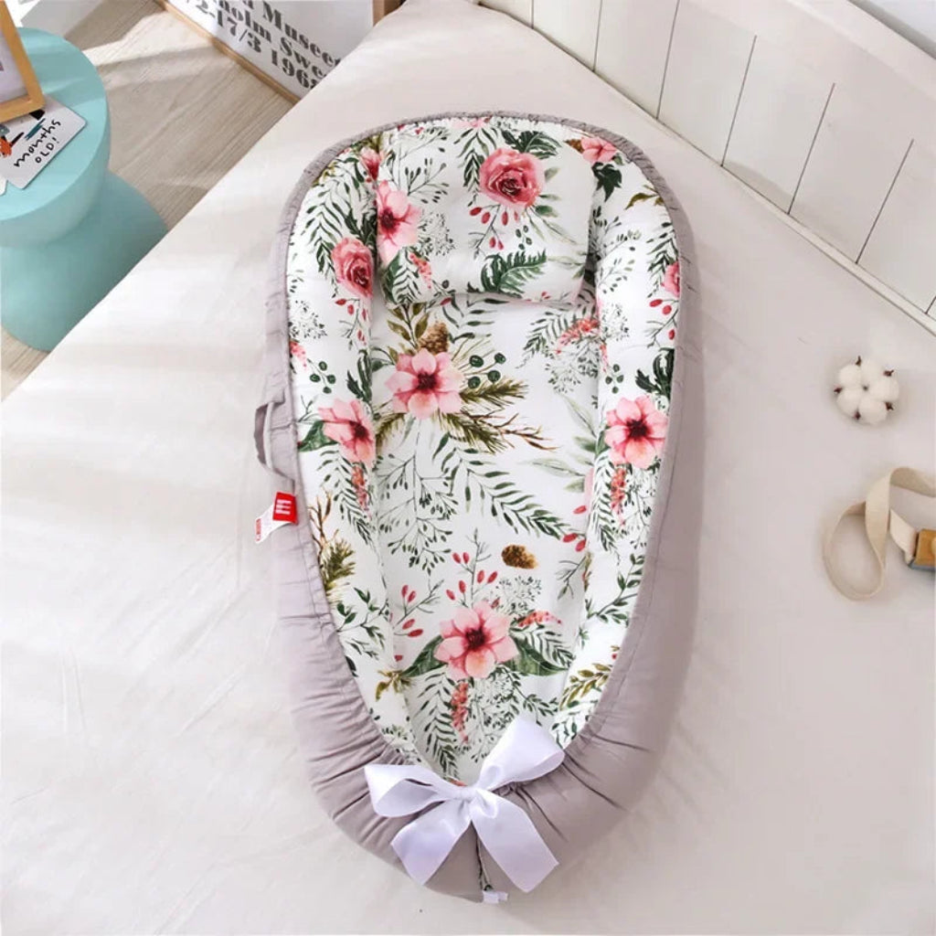 tour de lit - réducteur de lit bébé  Taupe fleur