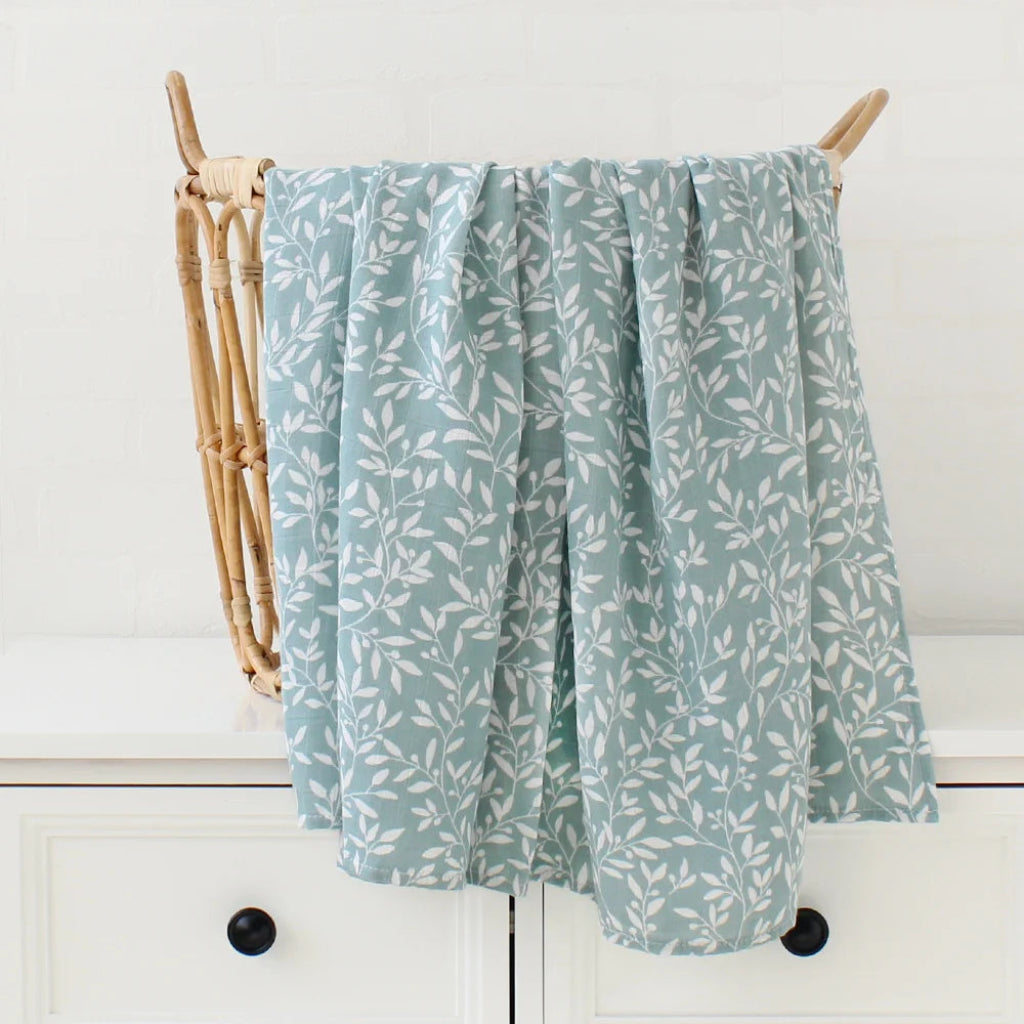 Lange bébé Couverture emmaillotage BLeu clair à feuilles