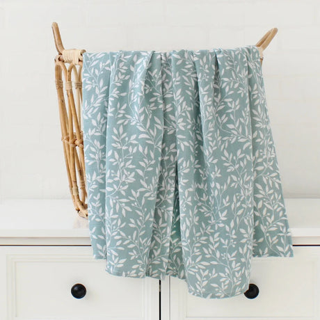 Lange bébé Couverture emmaillotage BLeu clair à feuilles