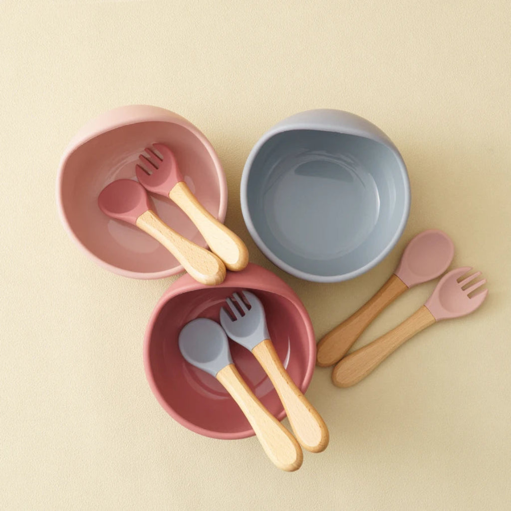 bol ventouse et couverts bebe en silicone 