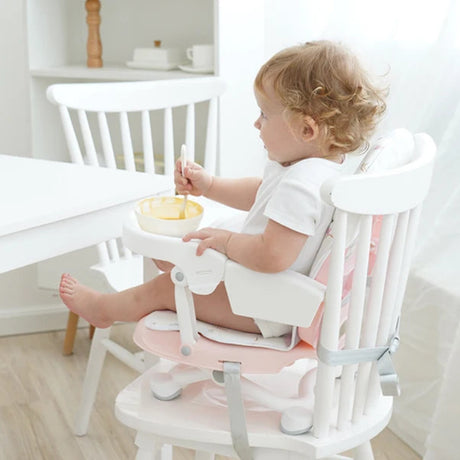 Chaise haute bébé pliable et transportable mannequin bebe